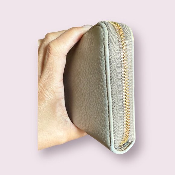 Authentic Prada Taupe Pebbled Leather Zip Around Wallet - Picture 5 of 9